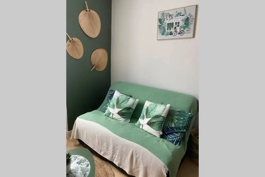 T2 Rue Du Port De Cancale En Baie Du Mont Saint Michel Apartment 0*,  France